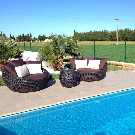 Vinagrella Villa *